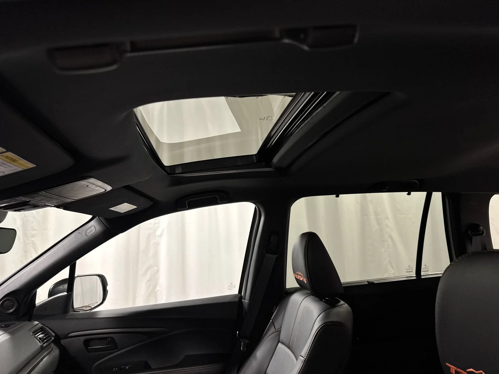 2025 Honda Passport TrailSport - Photo 46