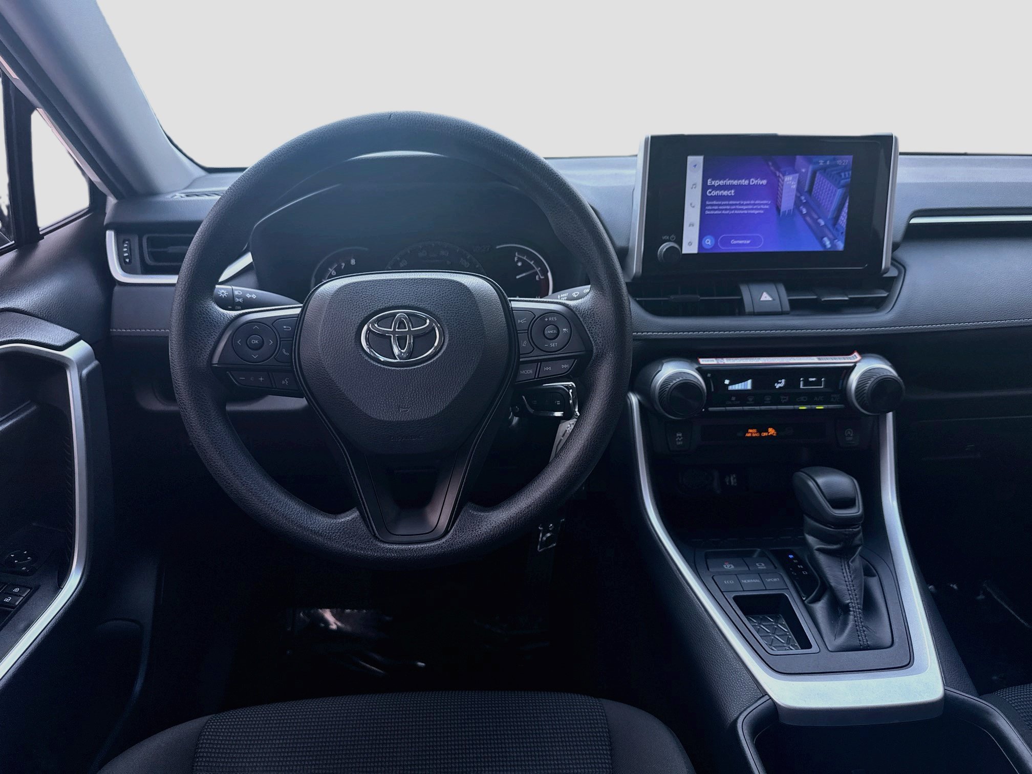 Used 2025 Ice Toyota LE image 18