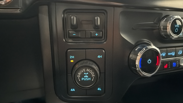 Used 2025 Antimatter Blue Metallic Ford Tremor image 30