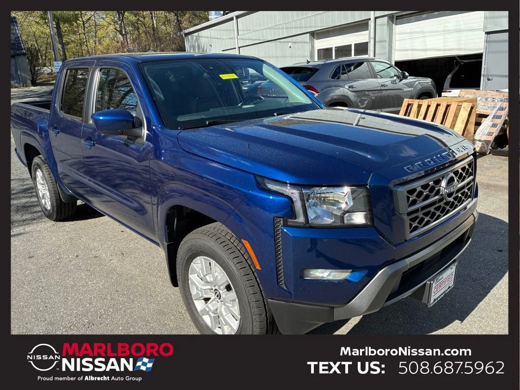 2023 Nissan Frontier SV Crew Cab 4X4 SWB's photo