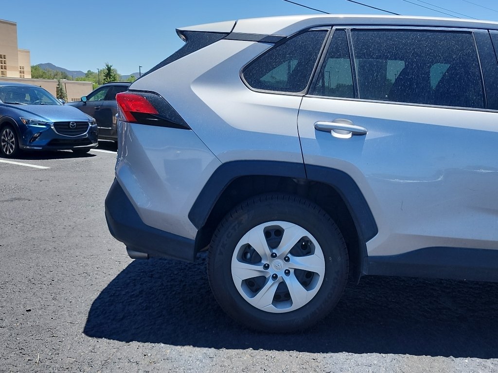 Used 2022 Silver Sky Metallic Toyota LE image 5
