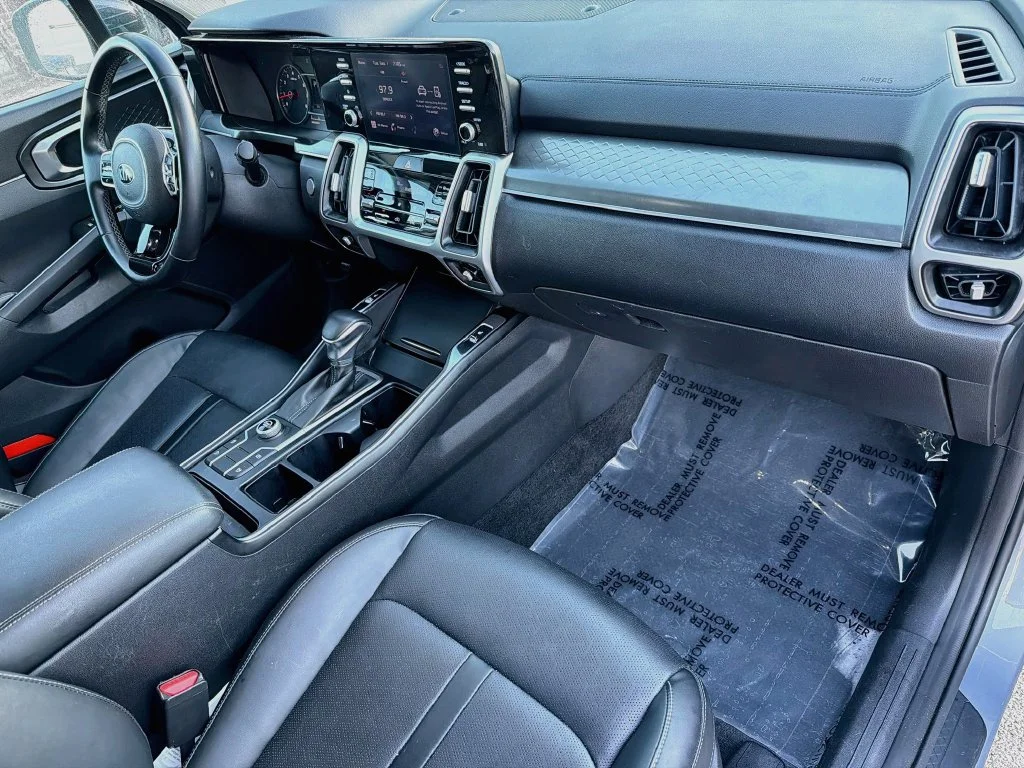 Used 2021 Silver Kia S image 12