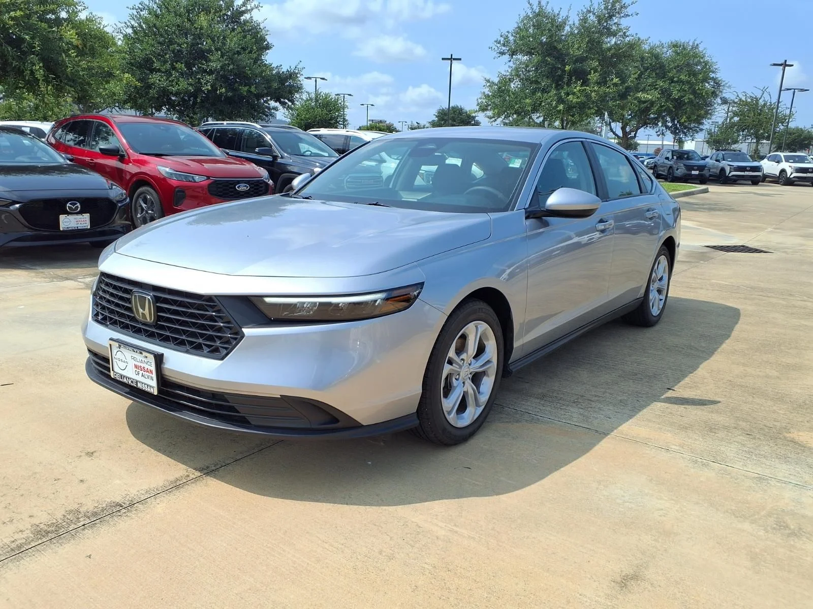 Used 2025 Silver Honda LX image 3