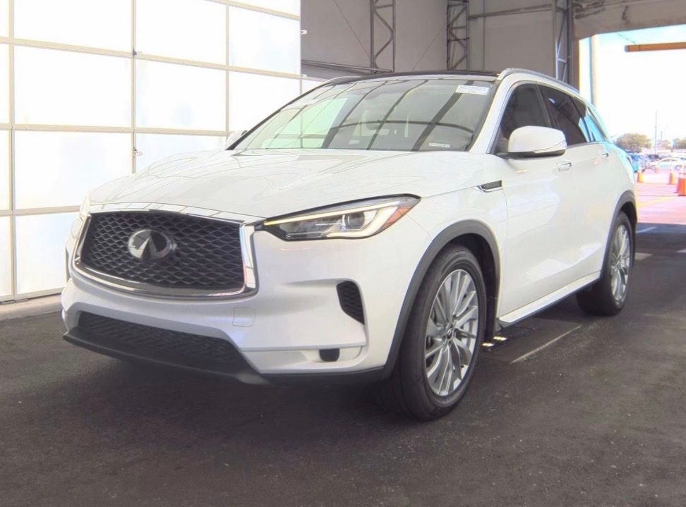 2023 INFINITI QX50 Luxe FWD's photo