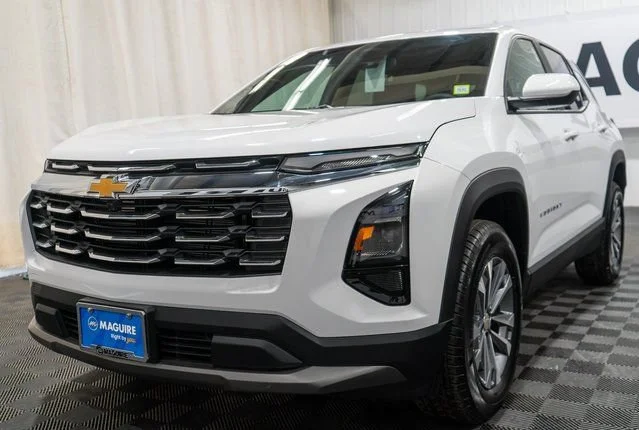 New 2027 Summit White Chevrolet LT image 2