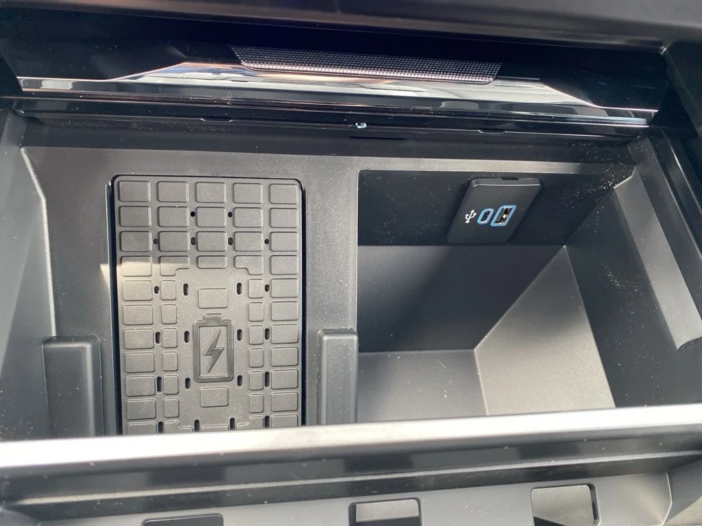 New 2026 Agate Black Metallic Ford F-250® Lariat® image 32