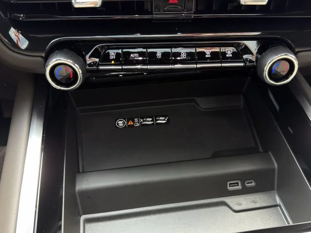 2025 Chevrolet Tahoe Z71 - Photo 22