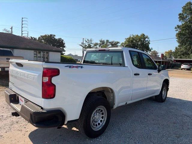 Used 2020 White Chevrolet WT image 13