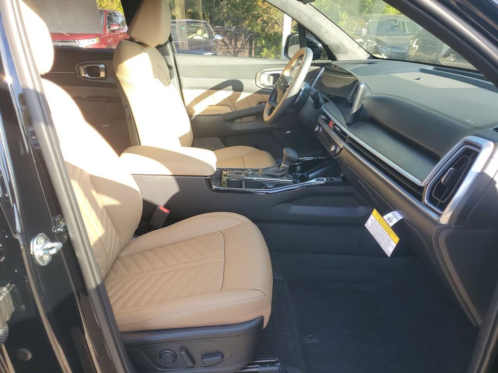 New 2026 Ebony Black Kia X-Pro SX Prestige image 7