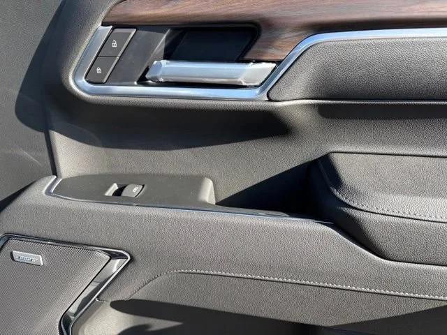 New 2026 Onyx Black GMC SLT image 23