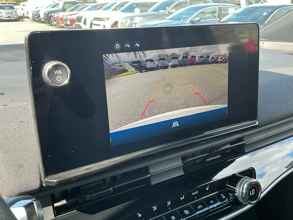 Used 2024  Honda EX image 35