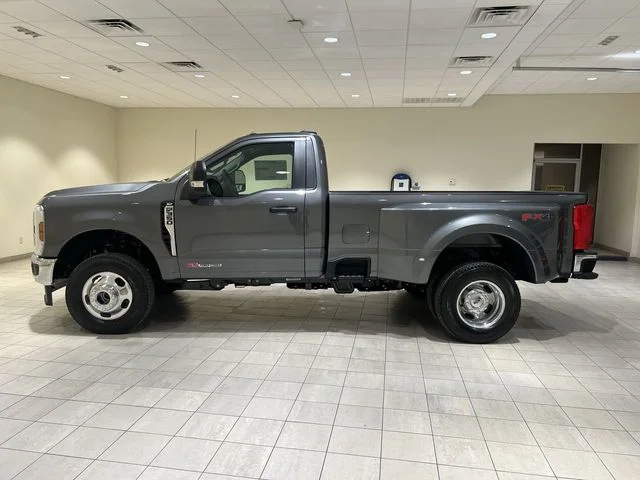 New 2026 Gray Ford XLT image 2