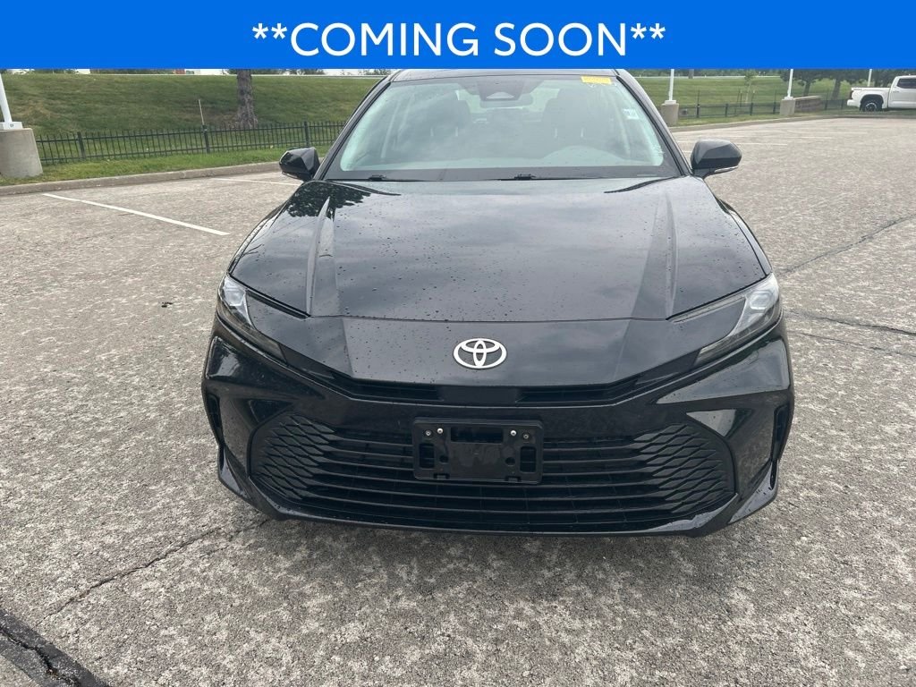 Used 2025 Toyota Camry LE with VIN 4T1DAACK2SU526493 for sale in Kansas City