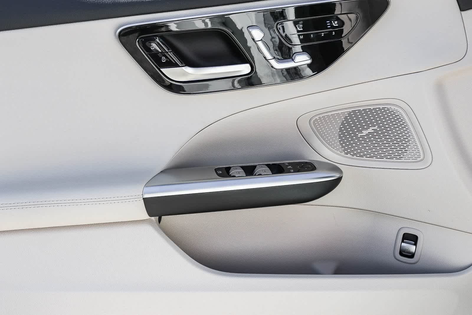 New 2026 Polar White Mercedes-Benz C 300 image 23
