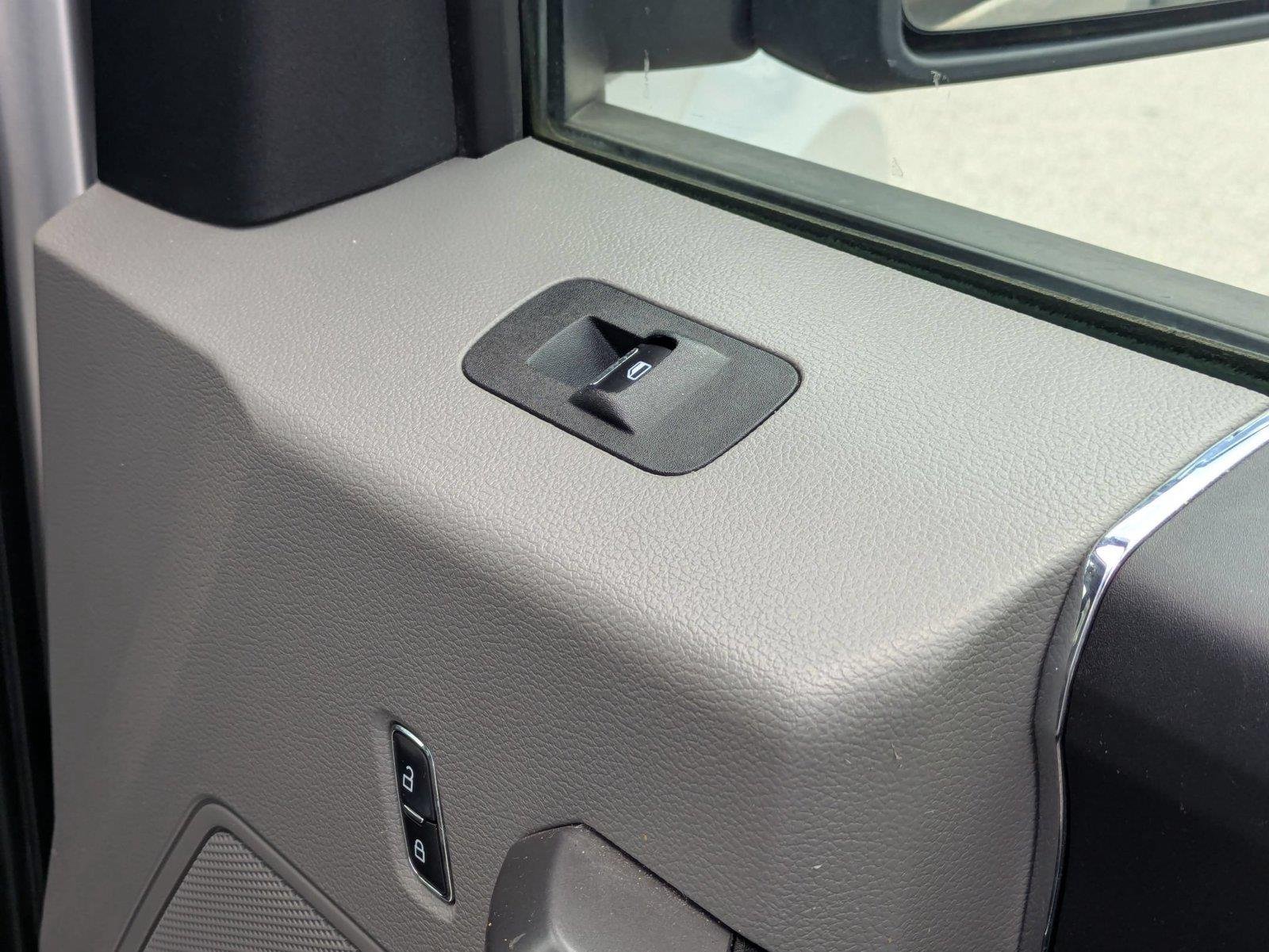 Used 2019 Ingot Silver Metallic Ford XLT image 32