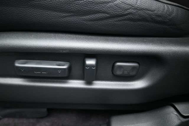 New 2026 Platinum White Pearl Honda Black Edition image 16