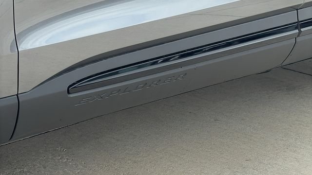 New 2026 Carbonized Gray Metallic Ford Active image 6