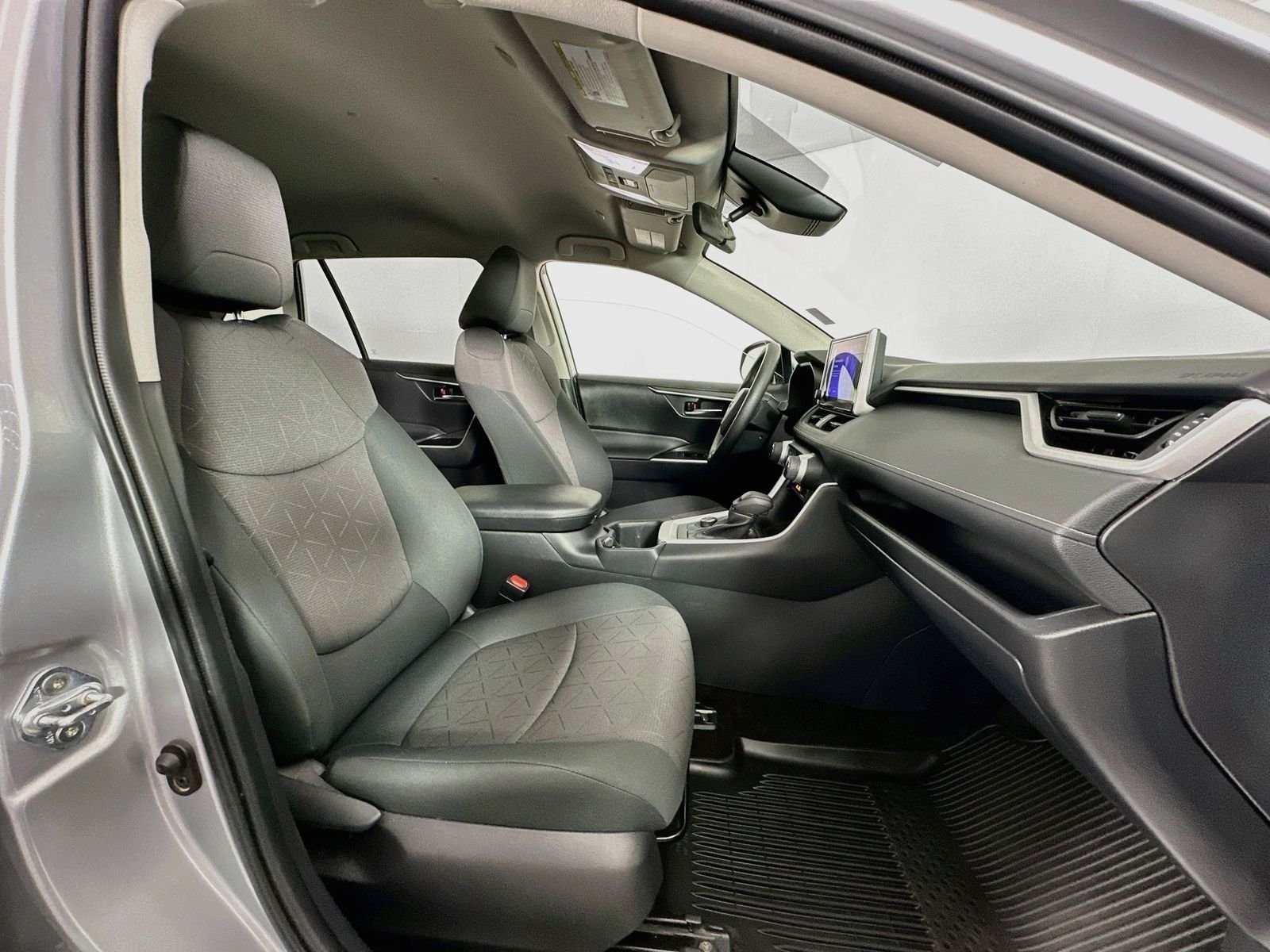 Used 2024 Silver Sky Metallic Toyota XLE image 28
