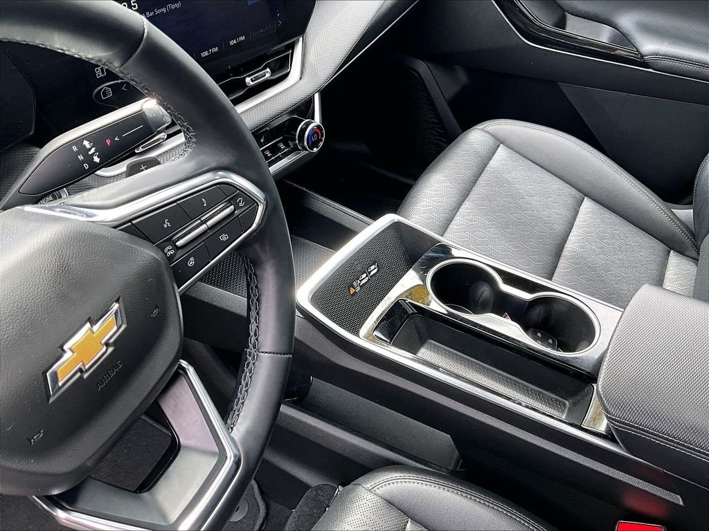 Used 2025 Gray Chevrolet LT image 20