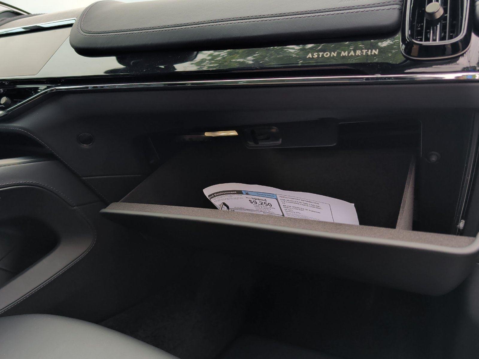 2025 Aston Martin DBX 707 - Photo 41