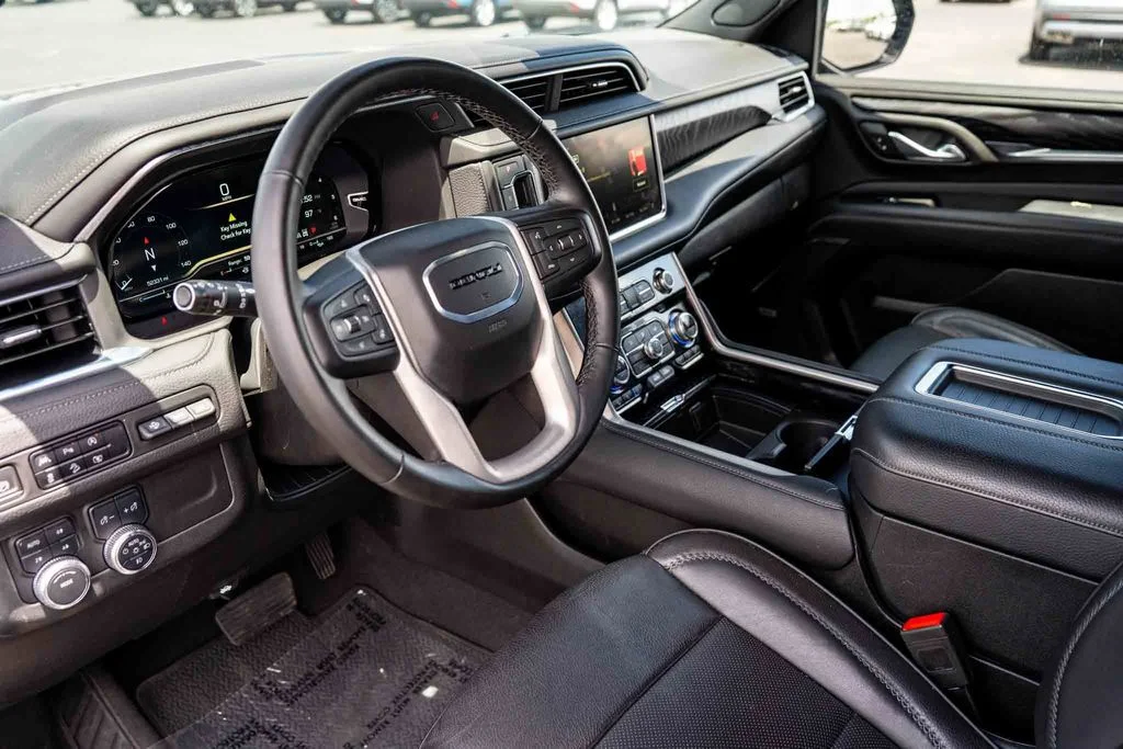 Used 2024 Black GMC Denali image 10