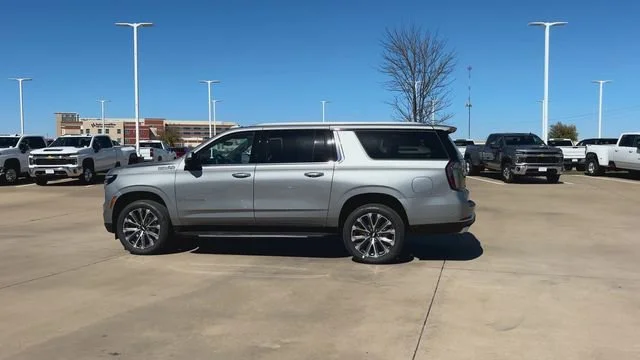 2026 Chevrolet Suburban High Country - Photo 6