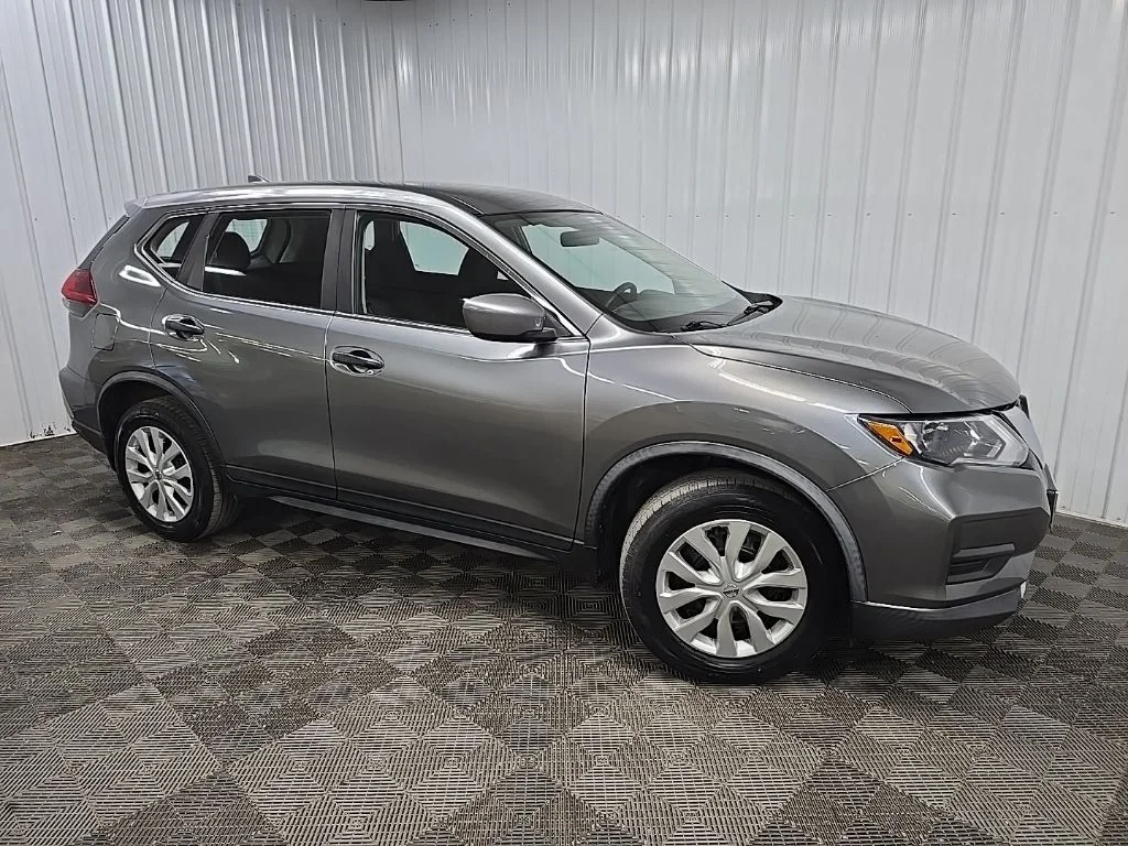 Used 2018 Gray Nissan S image 1
