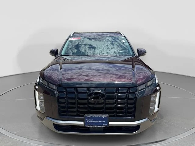 Used 2025 Red Hyundai SEL Premium image 2