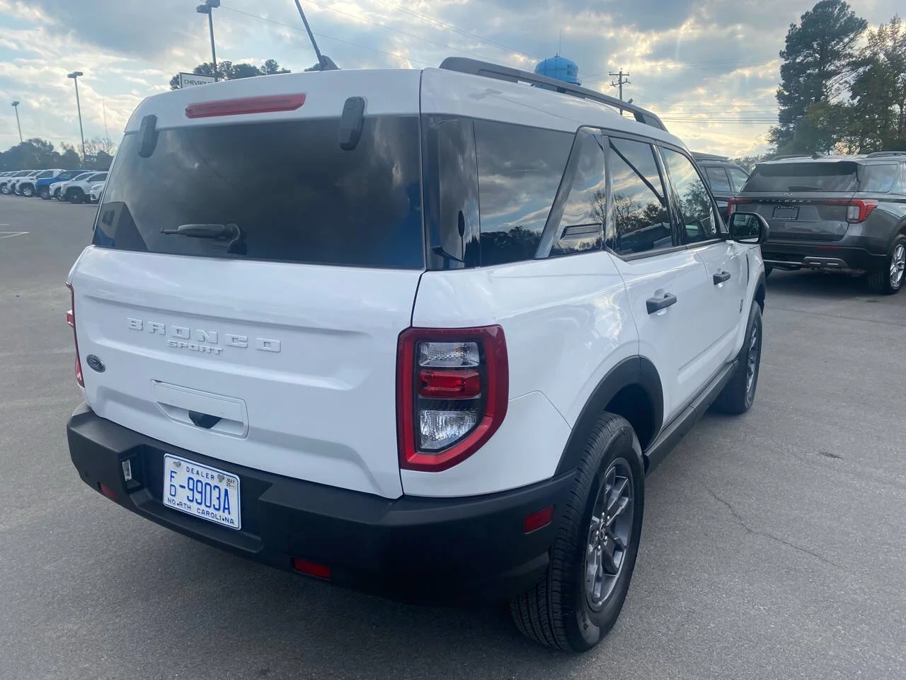 Used 2024 White Ford Big Bend AWD 4dr SUV image 5
