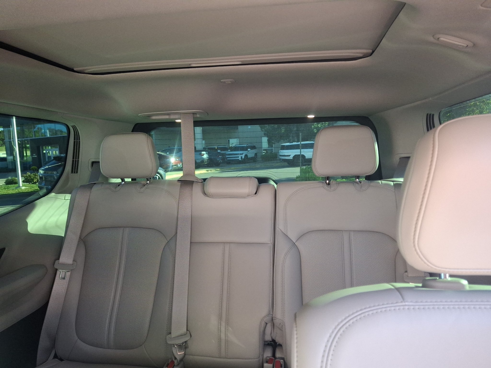 Used 2022 Bright White Clearcoat Jeep Series III image 6