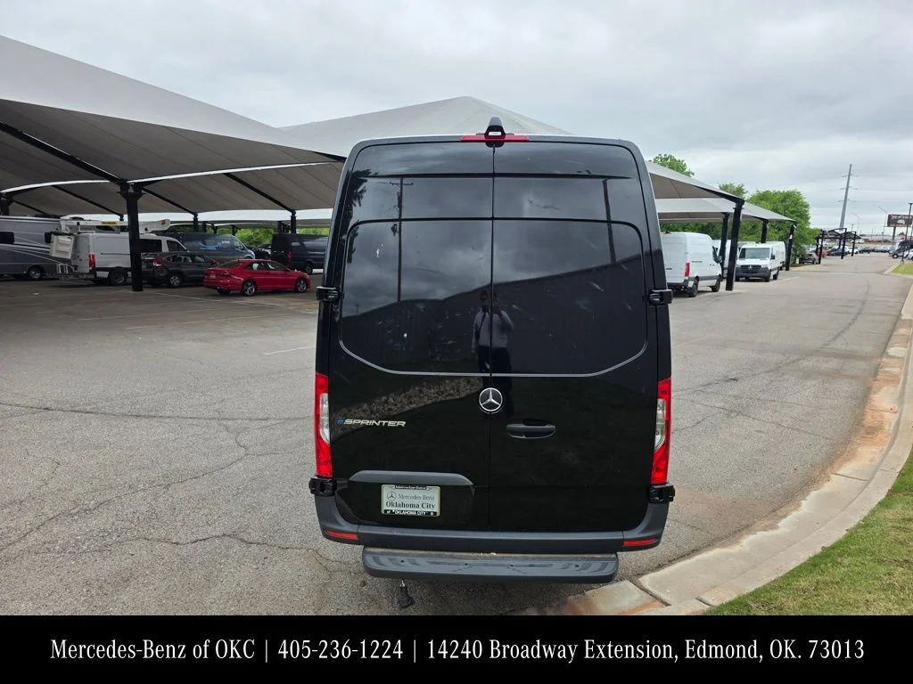 Used 2024 Black Mercedes-Benz Cargo 170 WB image 4