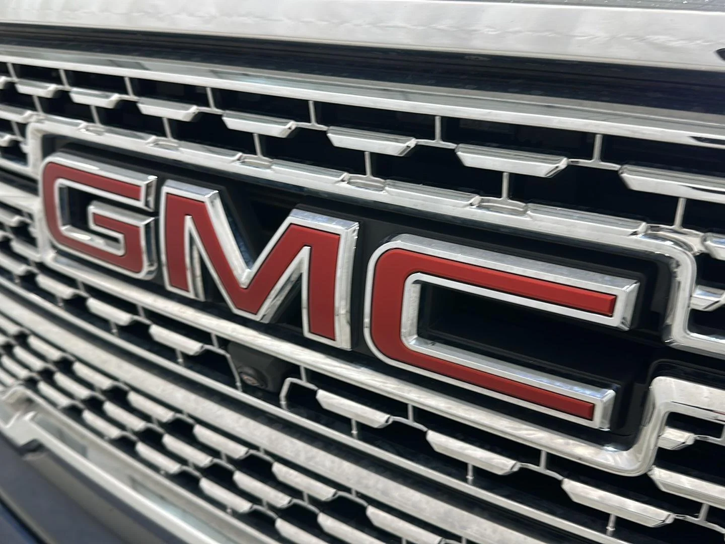 Used 2021 Pacific Blue Metallic GMC Denali image 30