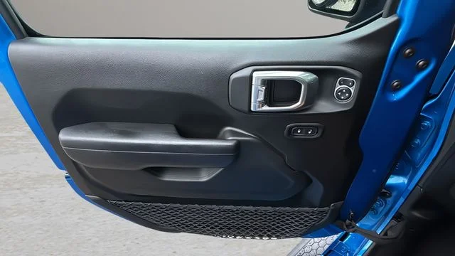 Used 2022 Blue Jeep Unlimited Sport S image 17