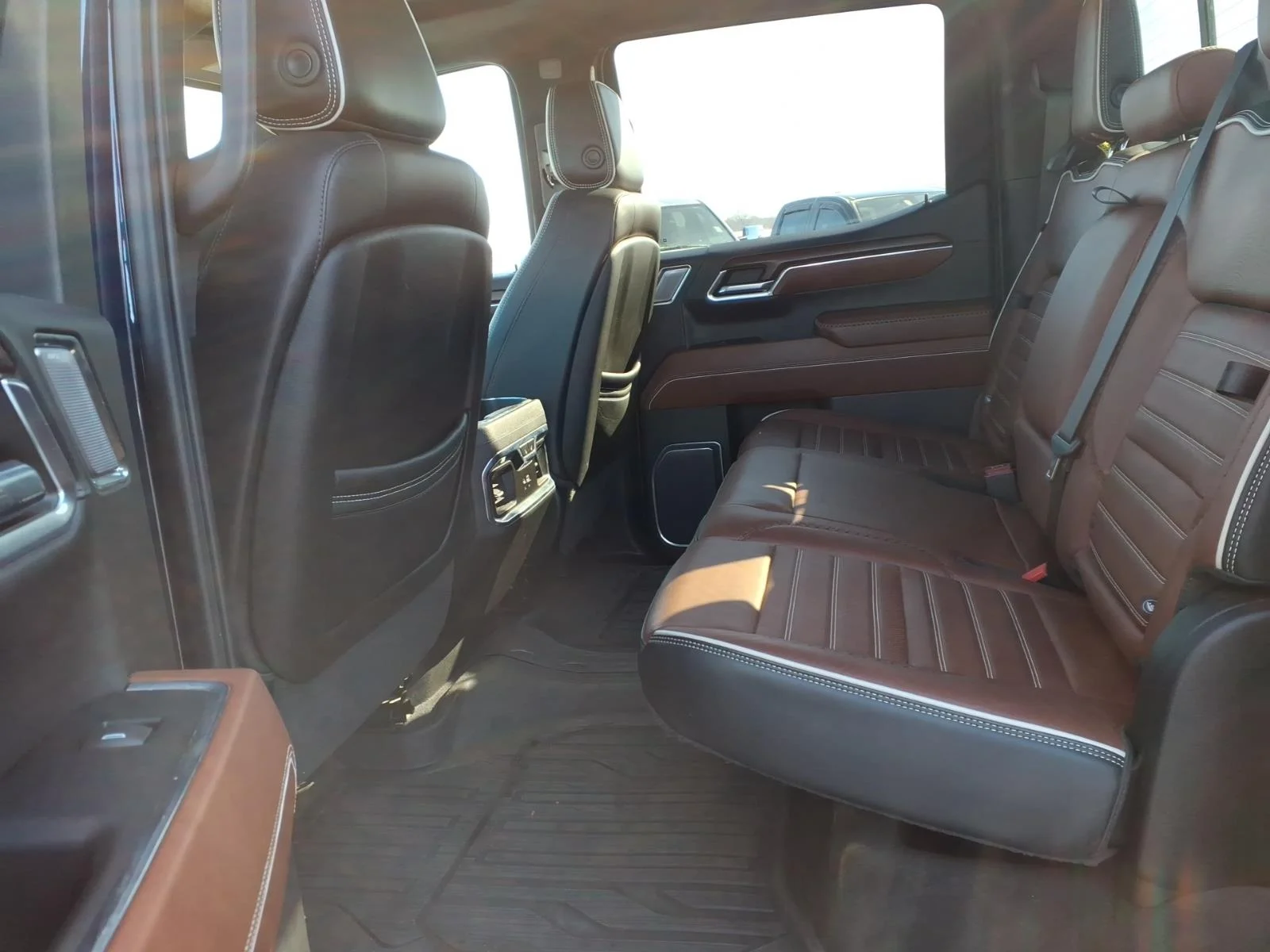 Used 2023 Pacific Blue Metallic GMC Denali Ultimate image 5