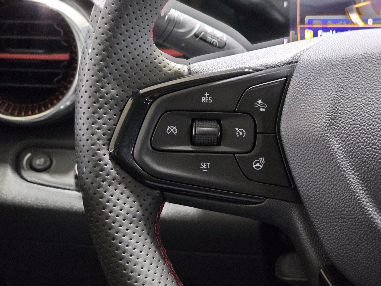2026 Chevrolet Trax RS - Photo 31