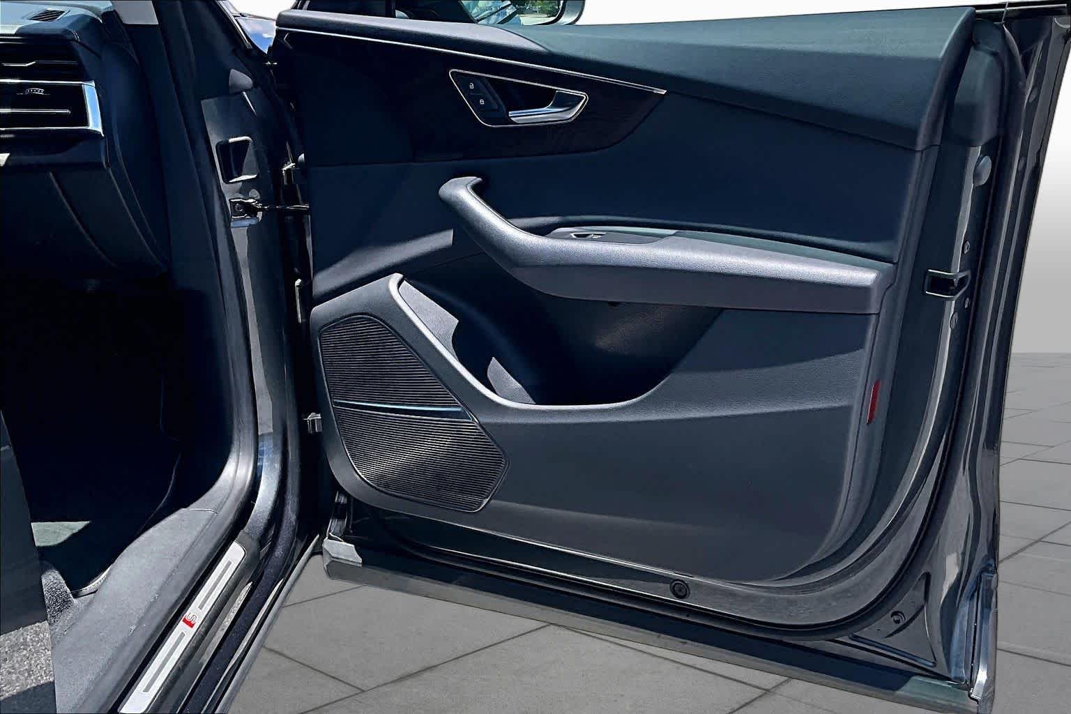 Used 2019  Audi Prestige image 22