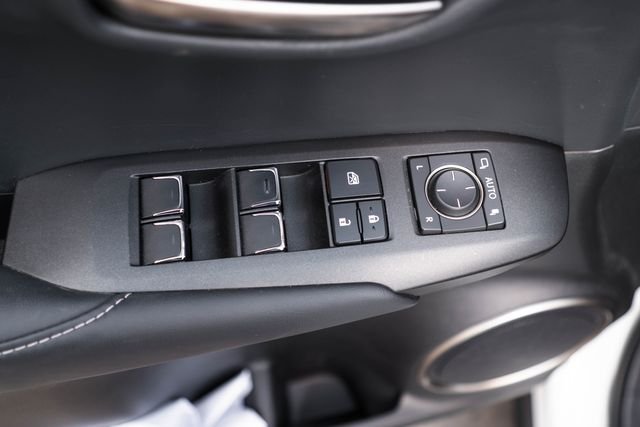 2020 Lexus NX 300 - Photo 21