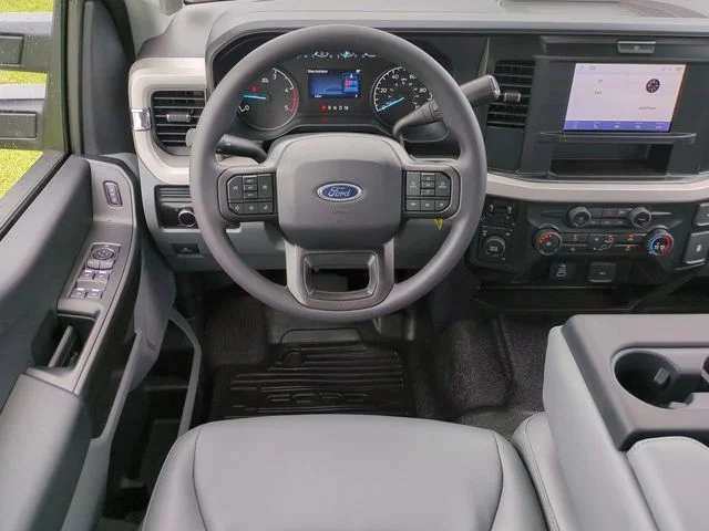 2026 Ford F-350 Super Duty Chassis Cab XL - Photo 16
