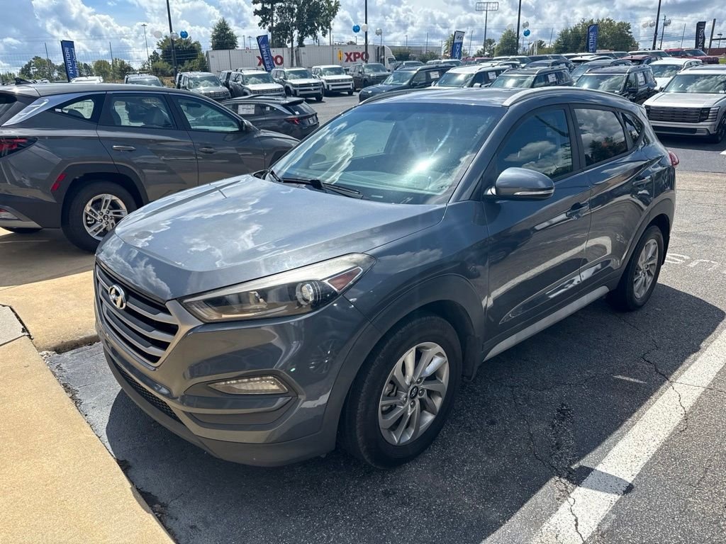 Used 2018 Gray Hyundai SEL Plus image 4