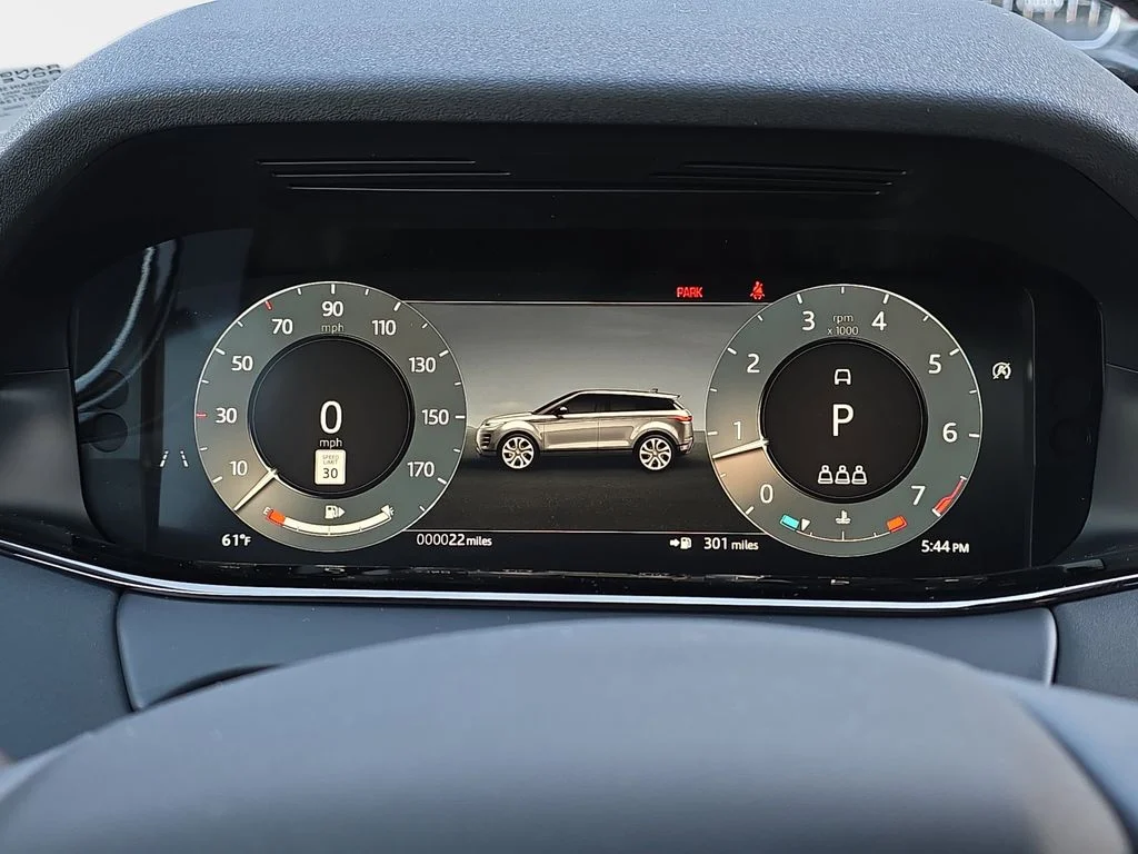 New 2026 Fuji White LAND ROVER Dynamic SE image 19