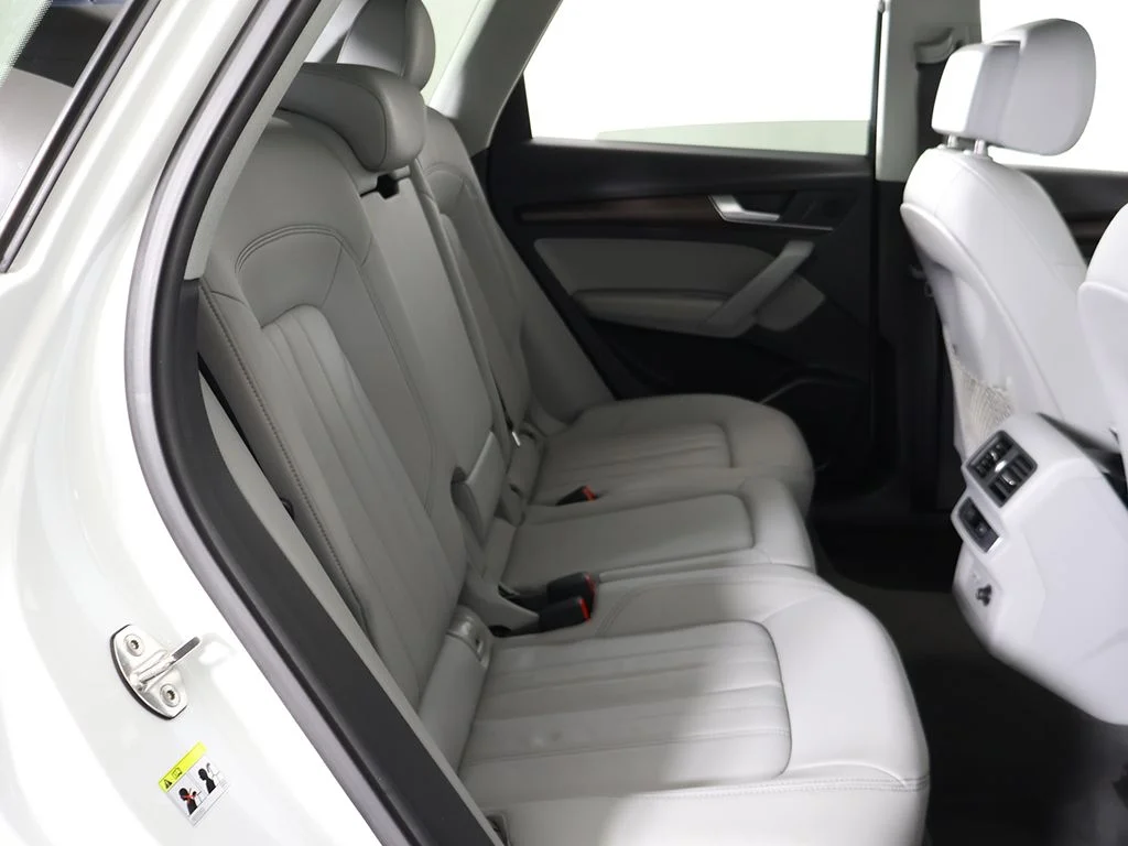 Used 2022 Glacier White Metallic Audi 45 S line Premium image 38