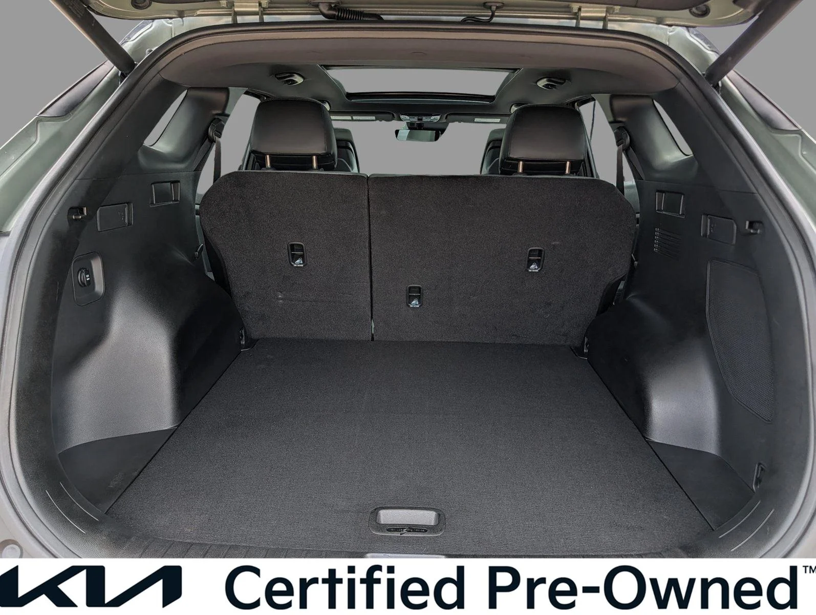 Used 2024 Jungle Green/Ebony Black Roof Kia X-Pro Prestige image 33