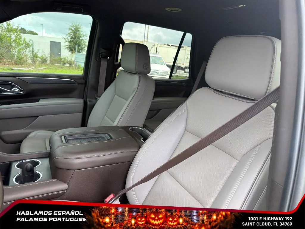 Used 2024 Sterling Metallic GMC SLT image 16