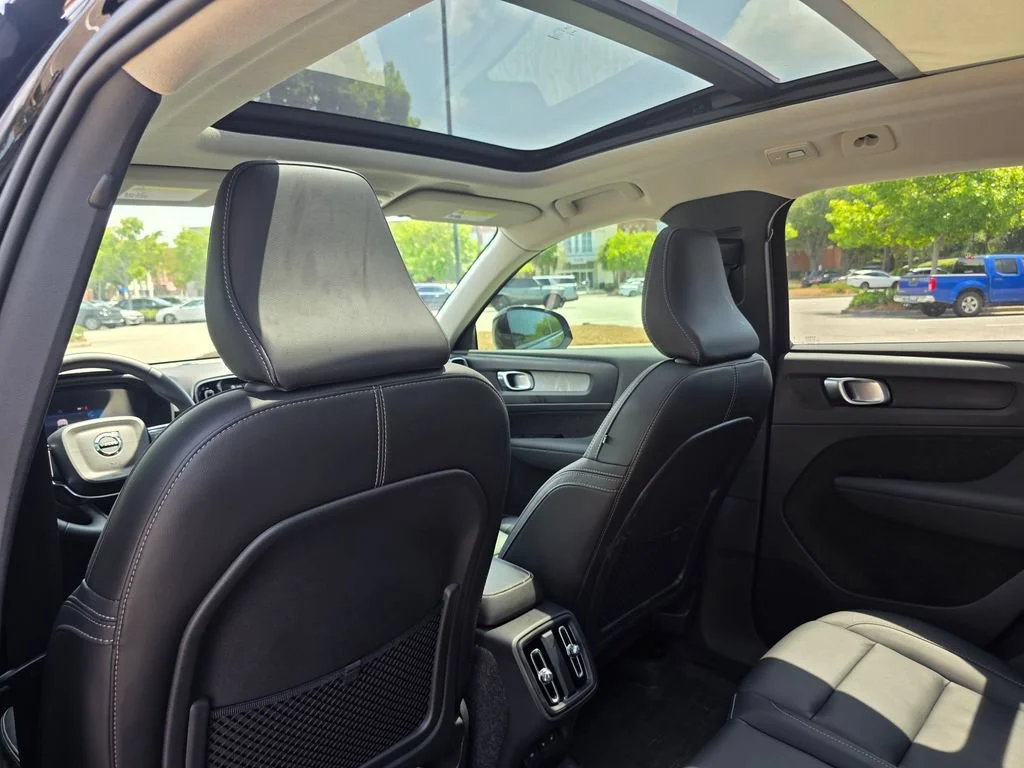 Used 2026  Volvo Plus image 24