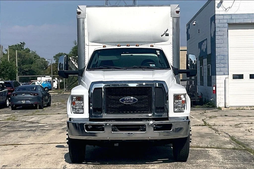 Used 2018 White Ford Base image 2