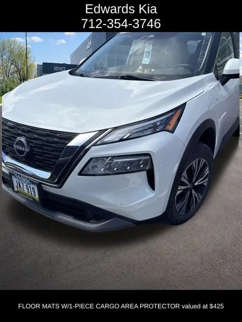 2022 Nissan Rogue SV AWD's photo