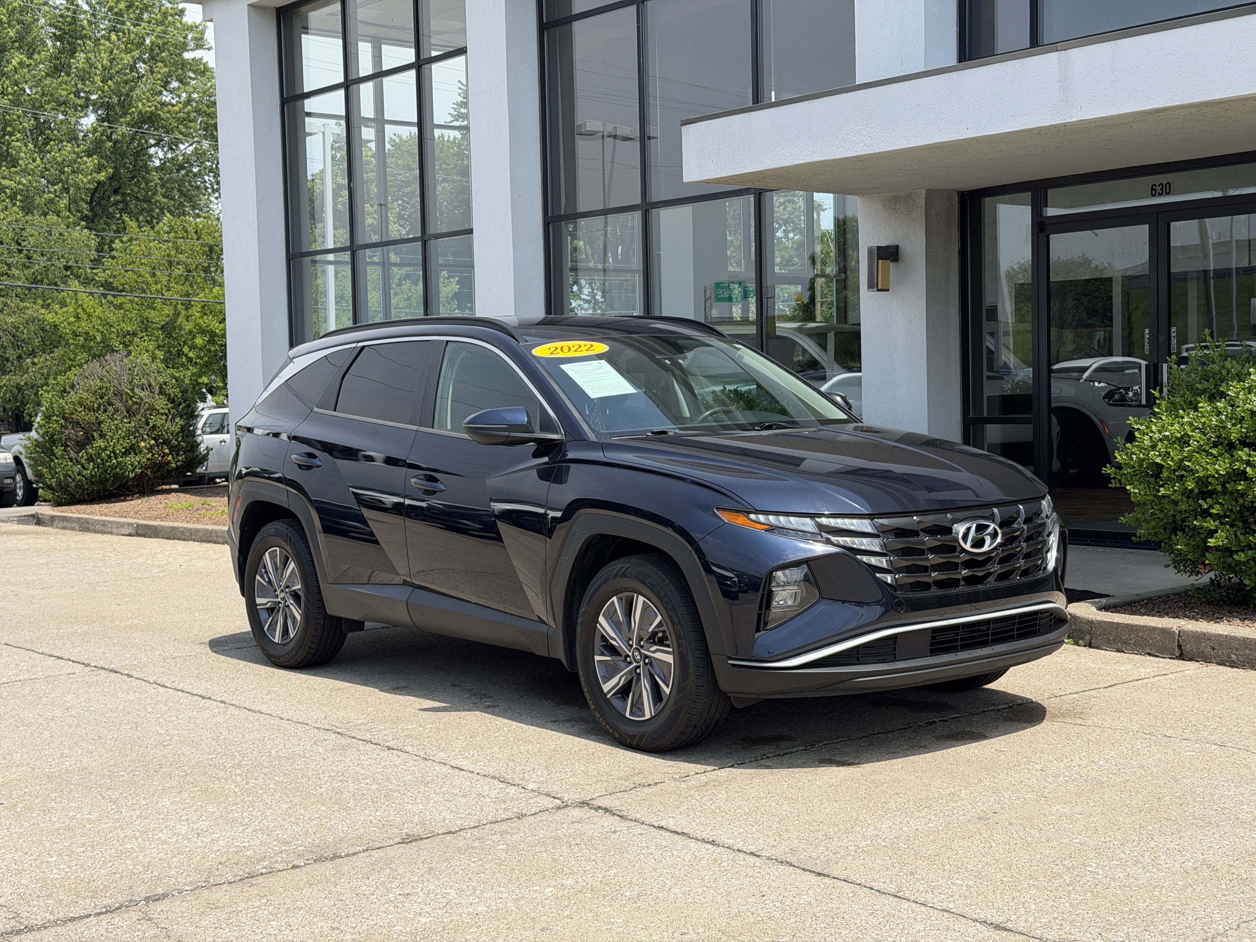 Used 2022 Hyundai Tucson Blue with VIN KM8JBCA11NU030756 for sale in Jeffersonville, IN