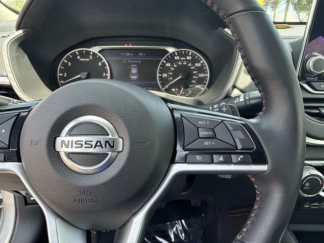 Used 2021 Silver Nissan 2.5 SR image 29