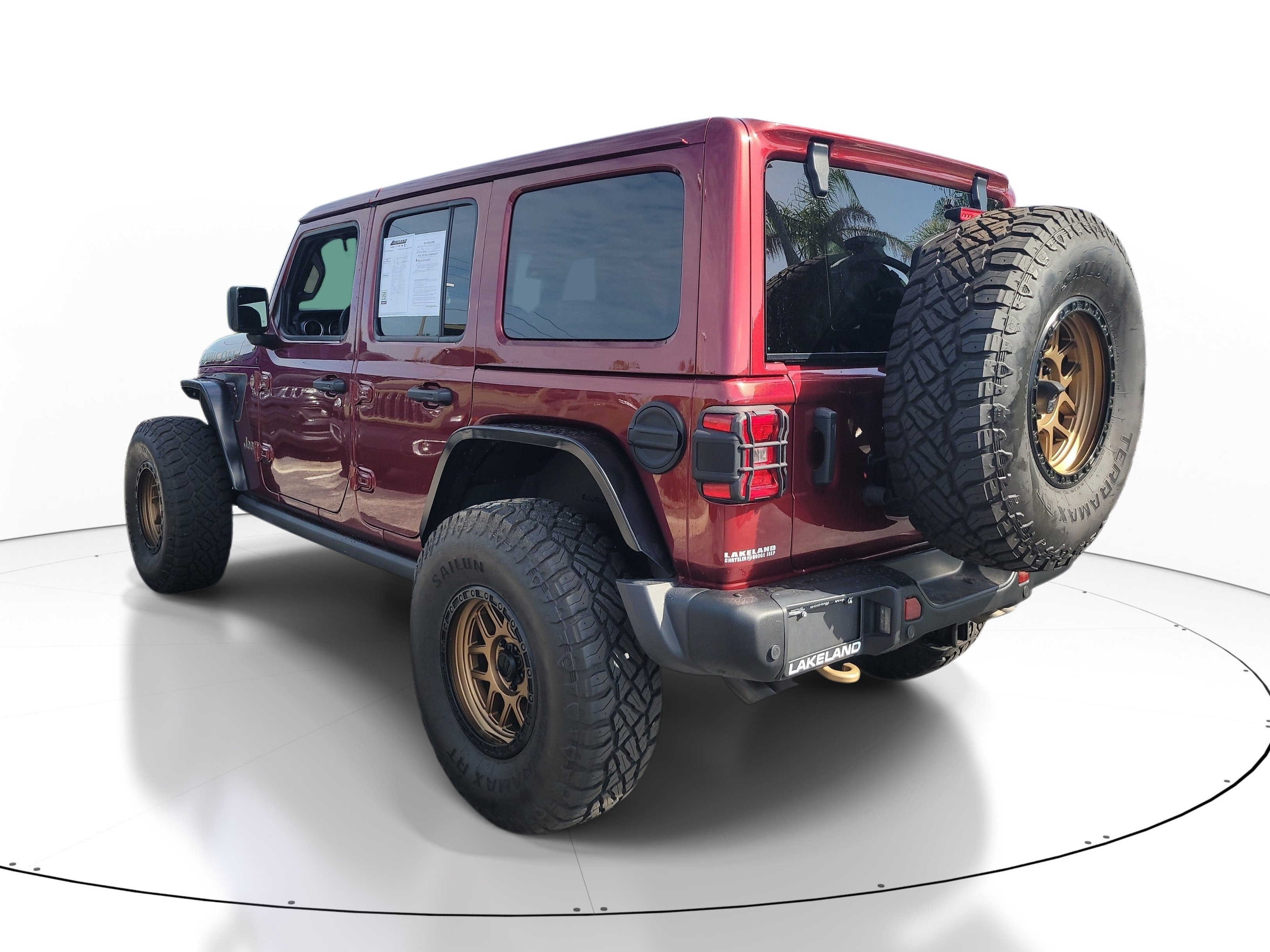 Used 2021 Snazzberry Pearlcoat Jeep Unlimited Rubicon 392 image 6