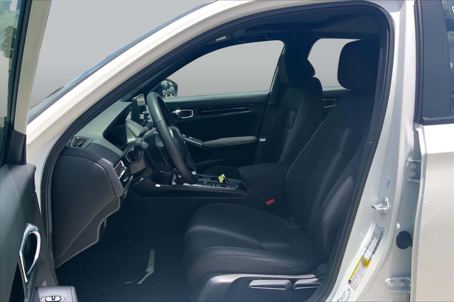 Used 2026 Platinum White Pearl Honda Sport image 8